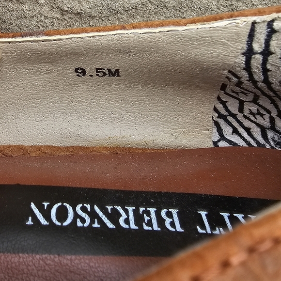 Matt Bernson ballet style low wedges leather 9.5M runs small 8,5..9 - Picture 11 of 14